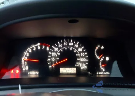 2007 Toyota Corolla Ce z USA, uszkodzony, nr VIN 2T1BR32E67C790011